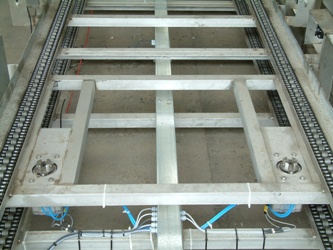 chain pallet conveyor