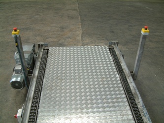chain pallet conveyor