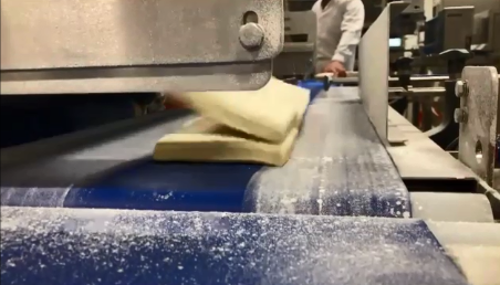 Pull Back Conveyor Line